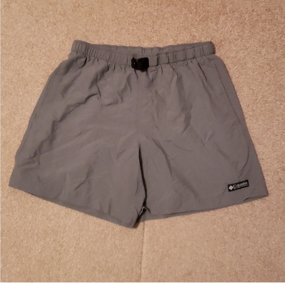 Columbia Women's Gray Shorts